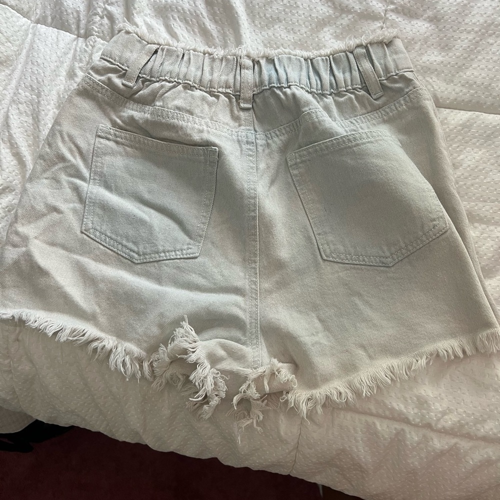 Hayden Gray Jean Shorts with Distressed Hem